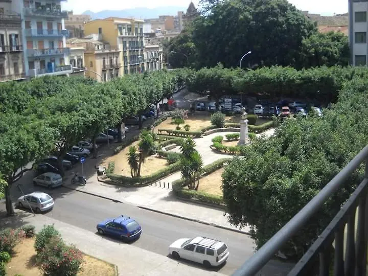 Apartment B&B Teatro Politeama House Suite Altea,